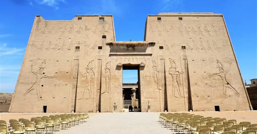 temple-of-horus-in-edfu'