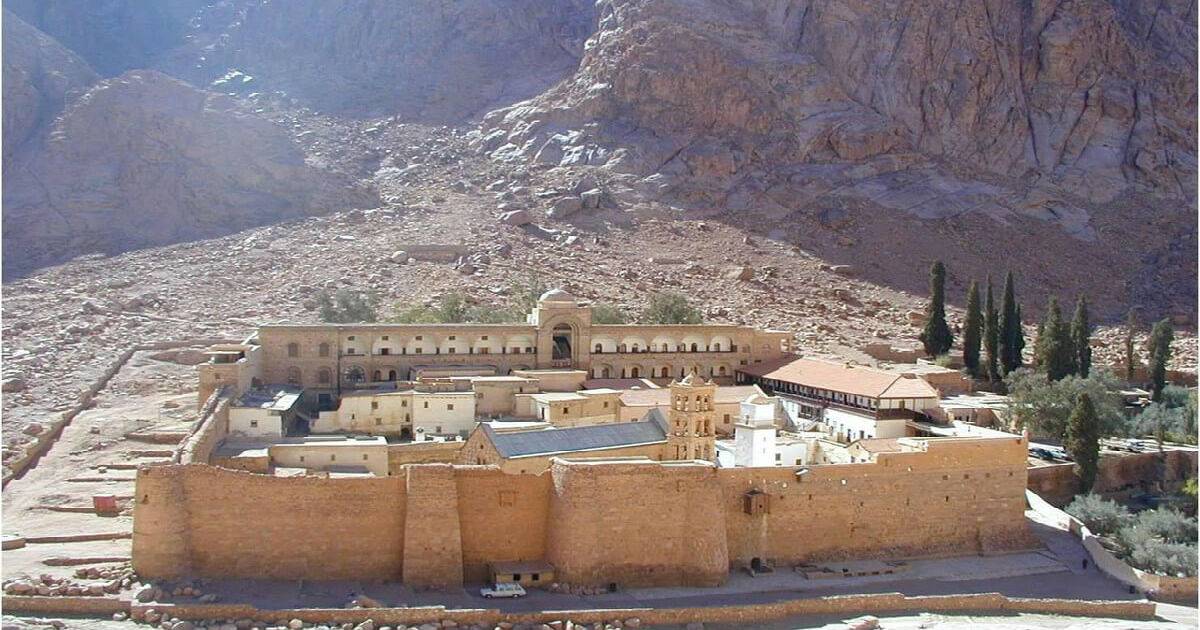 Tour-to-Mount-Sinai-amp-St.-Catherine-Monastery