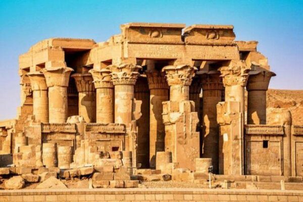 tour-temples-of-edfu-and-kom-ombo-from-luxor