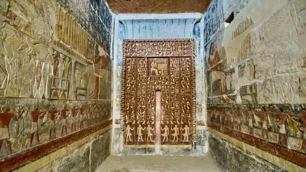 private-tomb-at-Saqqara